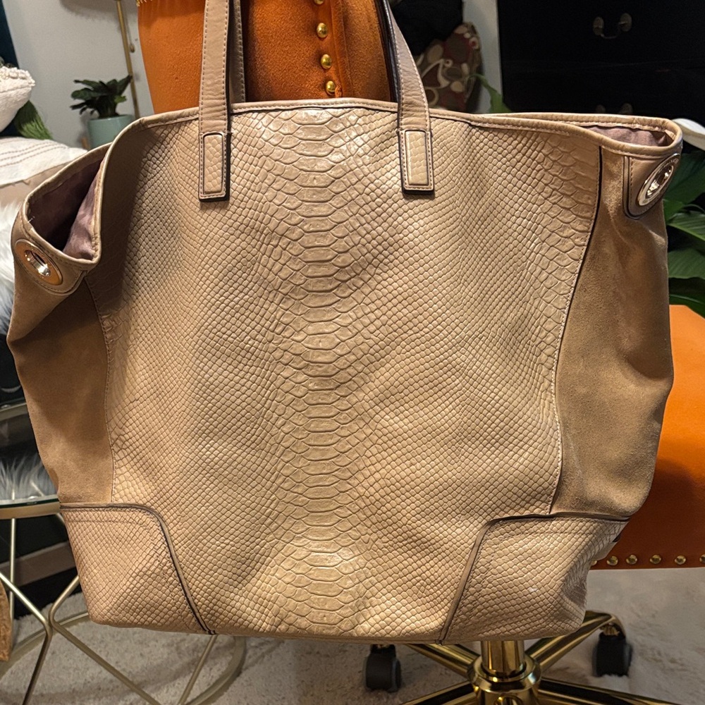 Coach Tan Textured Tote Bag - Picture 2 of 15